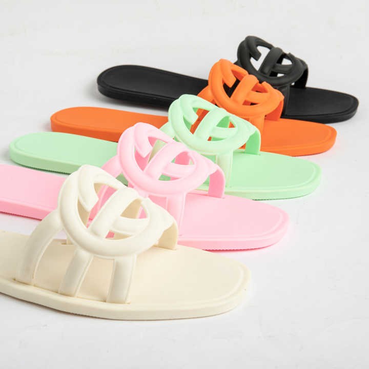 Wholesale Jelly Sandal Designer Summer Beach Outdoor New Style square Toe Slides Jelly Flat Slipper Sandals for Women and Ladies
